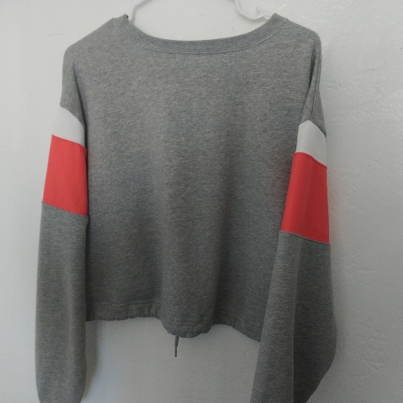 Cute Retro Nike Cropped Plus size Sweatshirt - Picture 3 of 3